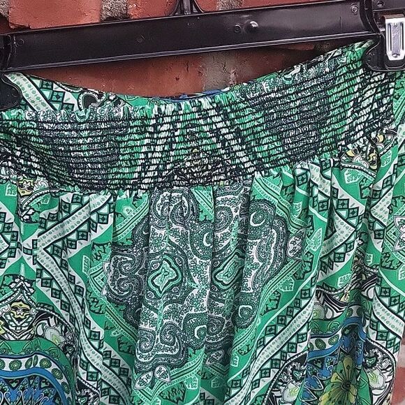 green  abstract wide legs pants - Picture 5 of 6